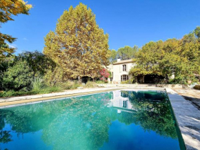 Villa élégante à Lambesc avec spa